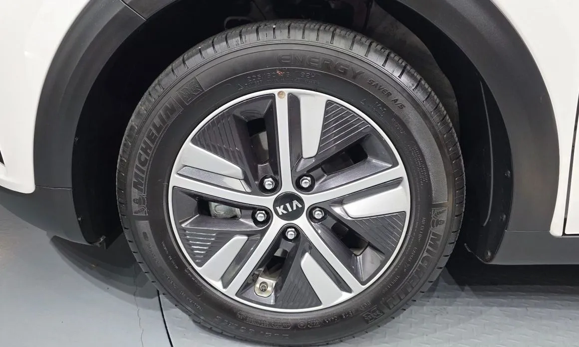 Kia Niro — фото 4