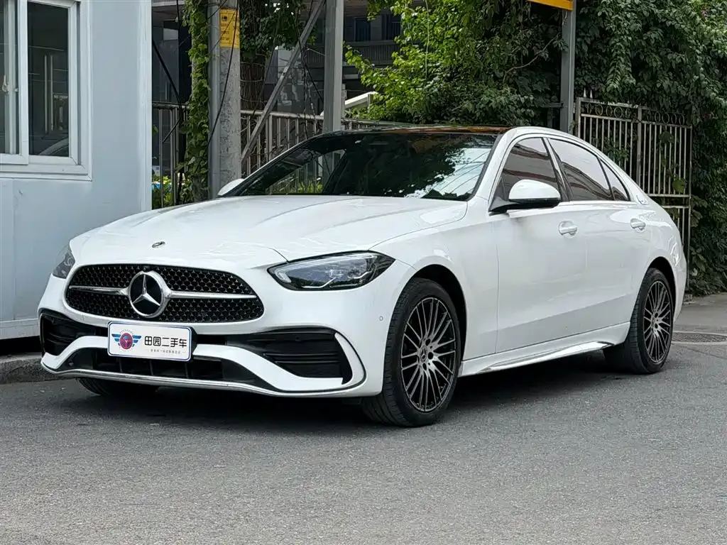 Mercedes-Benz C-Class — фото 1