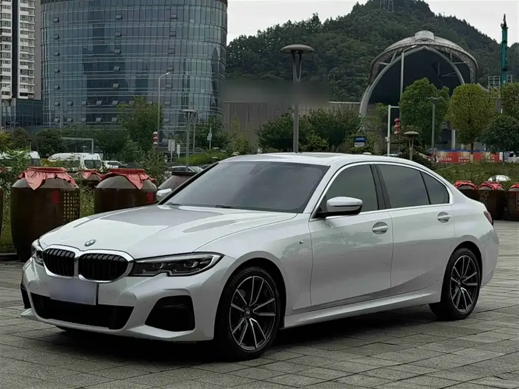 BMW 3 Series — фото 1