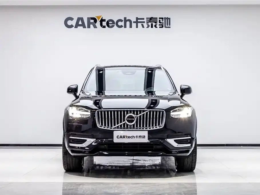 Volvo XC90 — фото 8