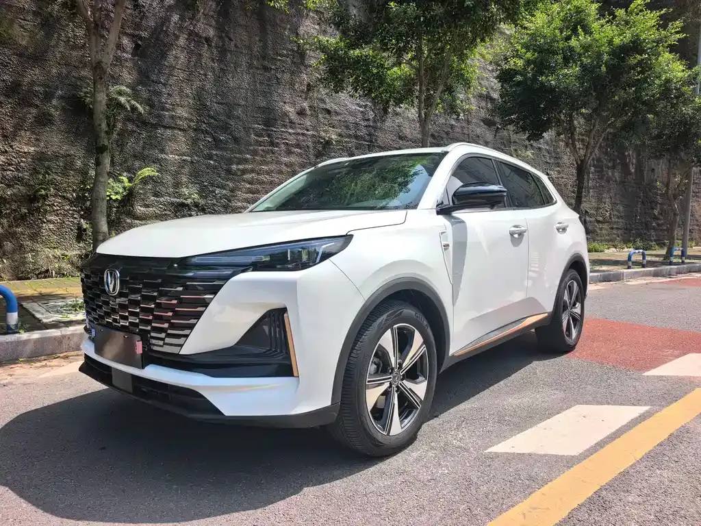 Changan CS55PLUS — фото 1