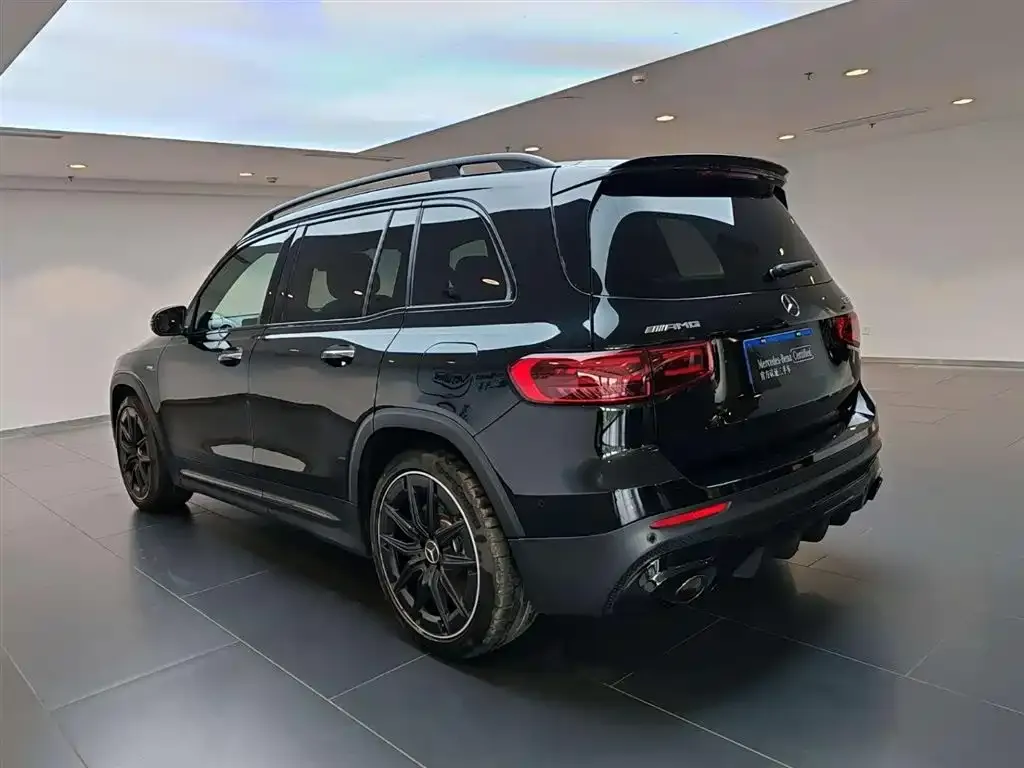 Mercedes-Benz GLB AMG — фото 6