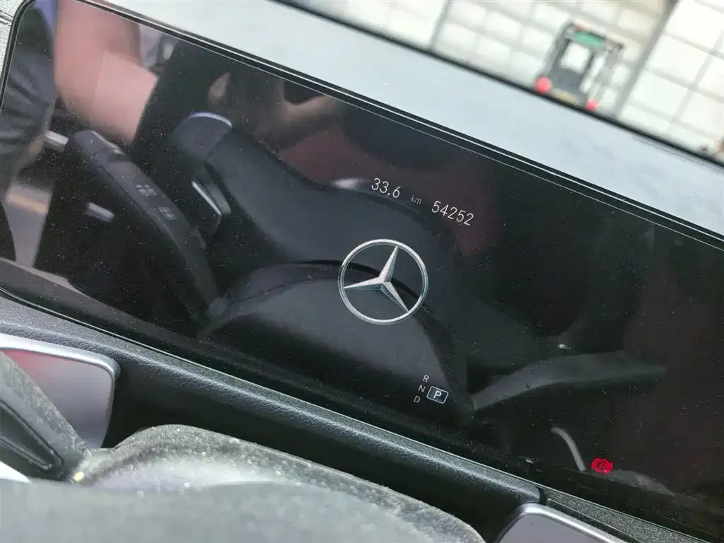 Mercedes-Benz GLB AMG — фото 7