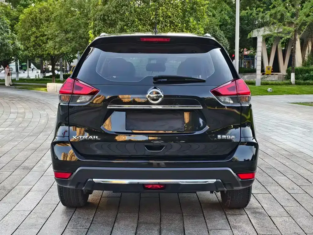 Nissan X-Trail — фото 4