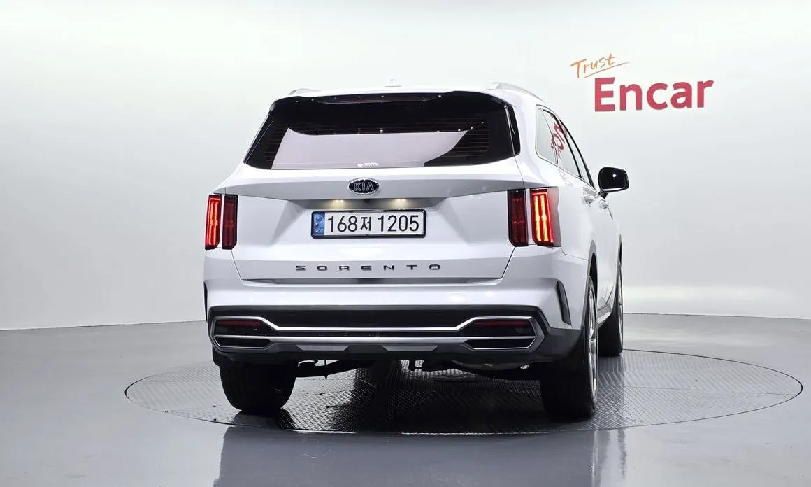 Kia Sorento — фото 5