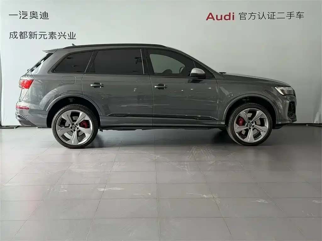 Audi SQ7 — фото 2