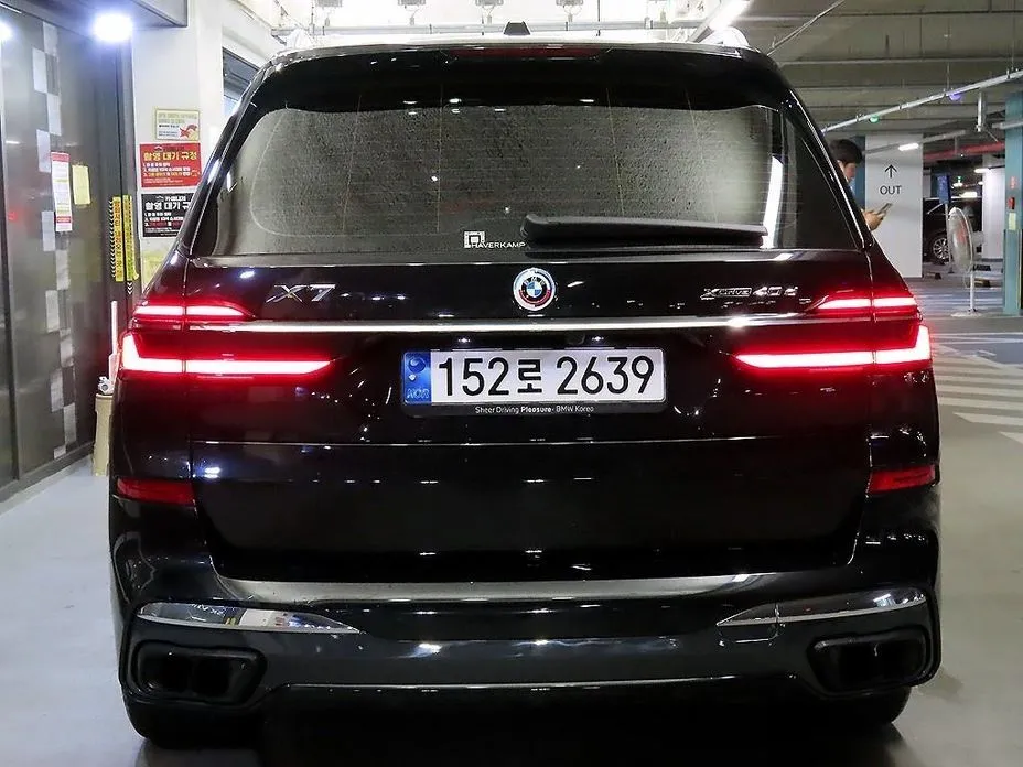 BMW X7 — фото 7