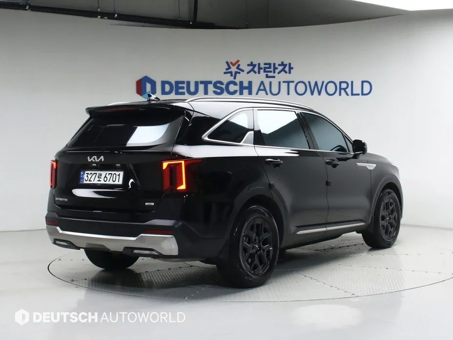 Kia Sorento — фото 6