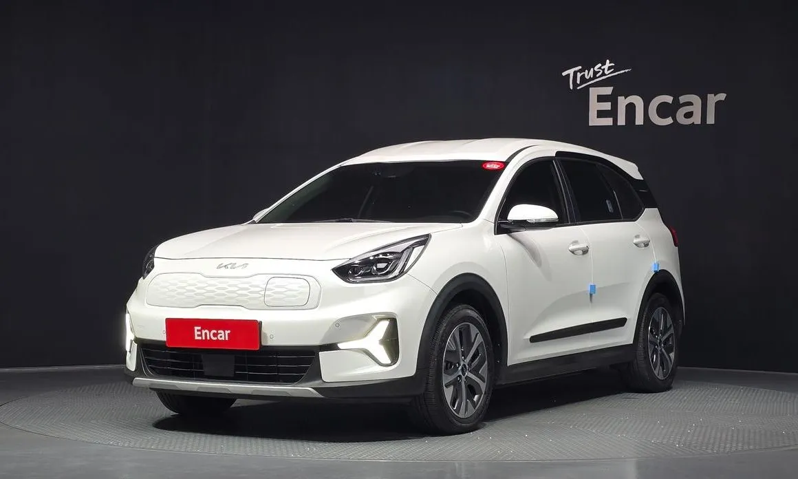 Kia Niro — фото 1