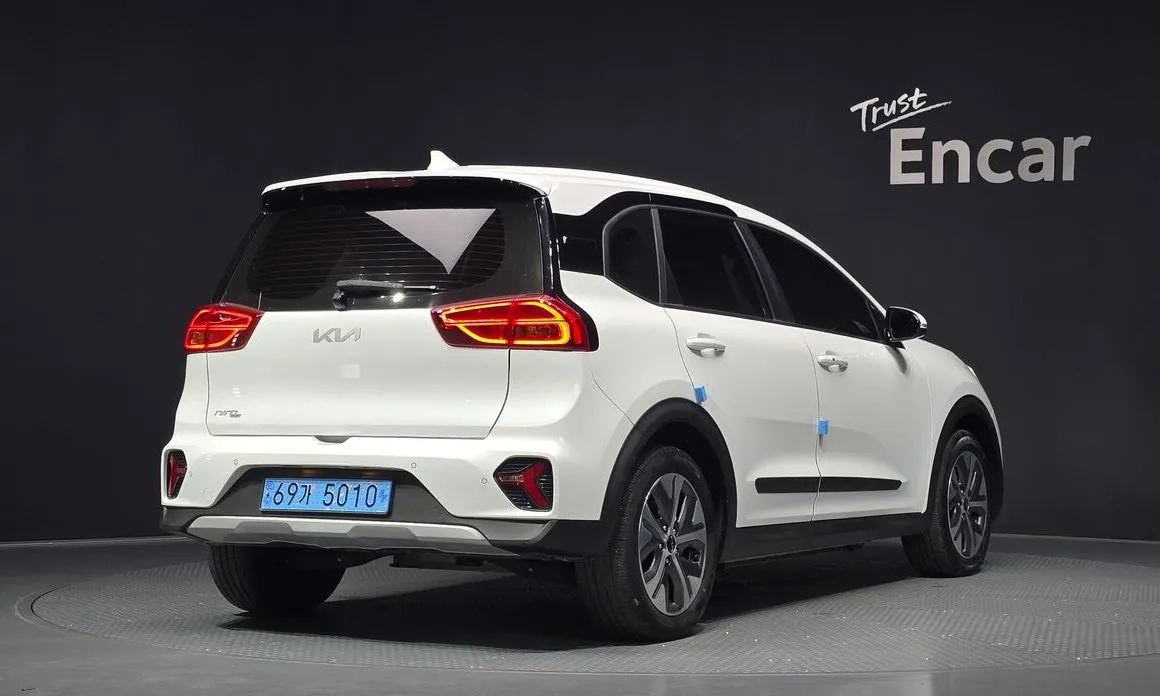 Kia Niro — фото 8