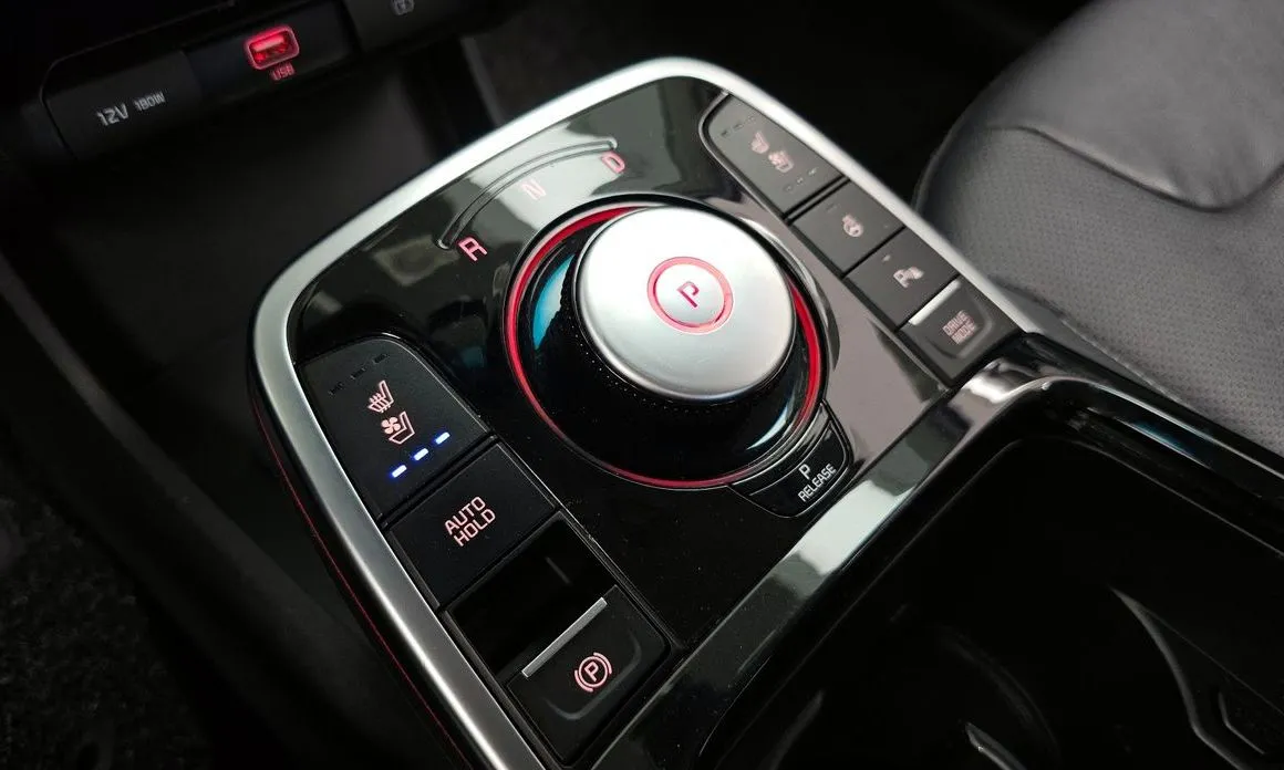 Kia Niro — фото 2