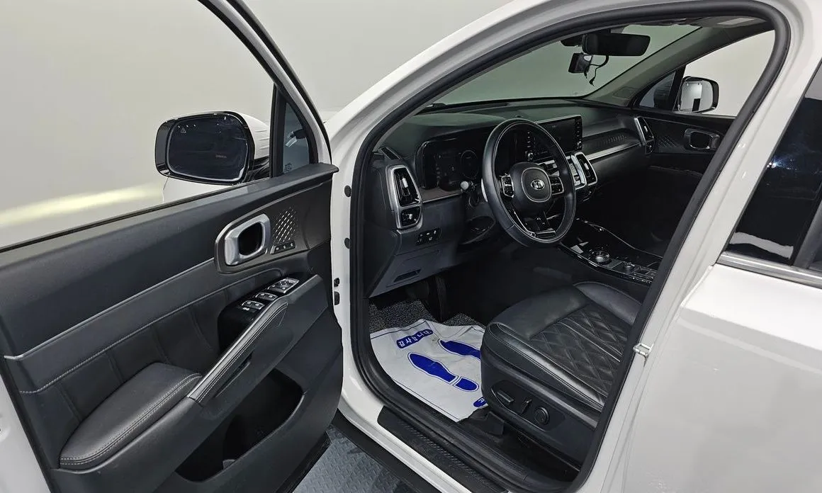 Kia Sorento — фото 5