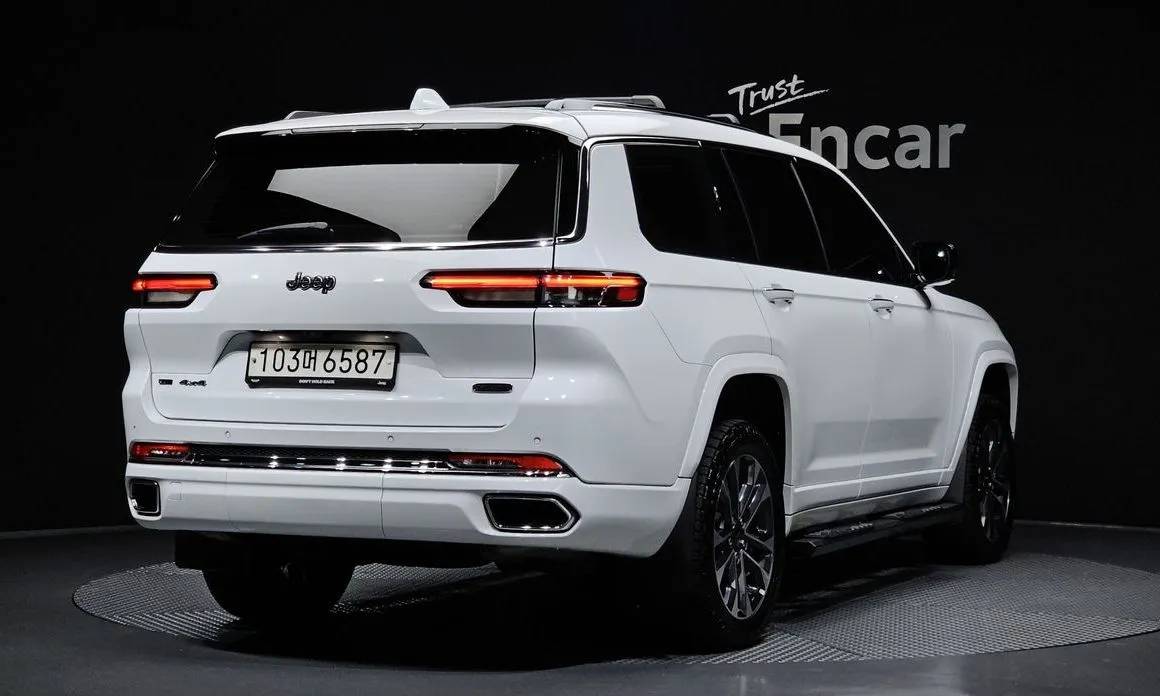 Jeep Cherokee — фото 7