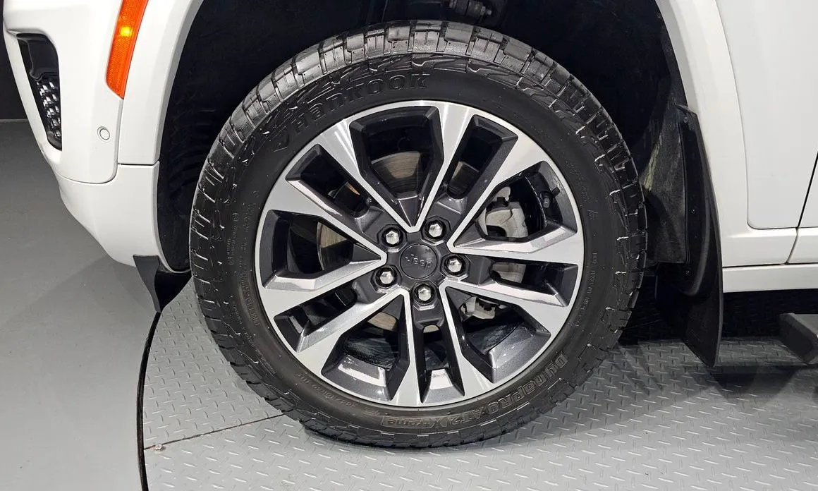 Jeep Cherokee — фото 9