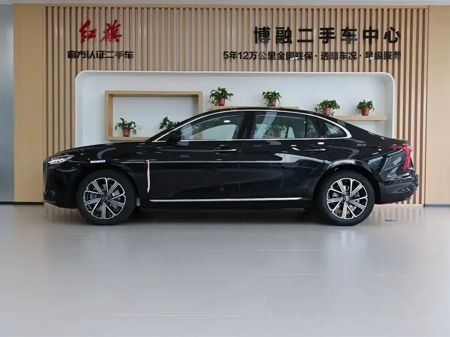 Hongqi H5 PHEV — фото 2