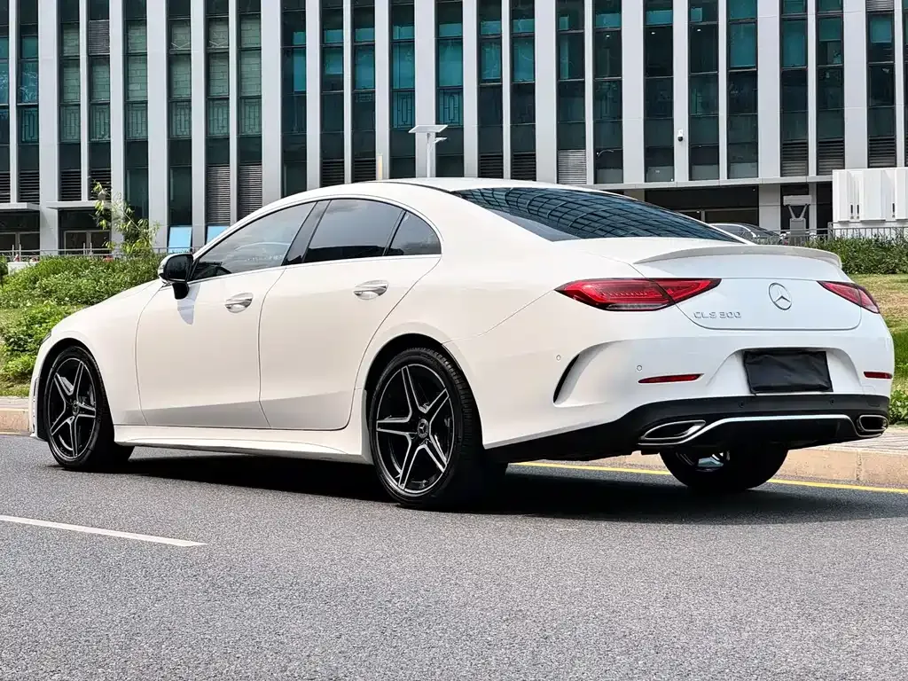 Mercedes-Benz CLS — фото 7