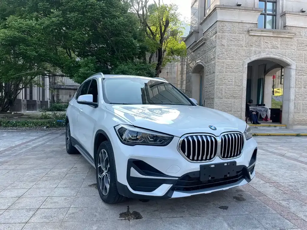 BMW X1 — фото 7