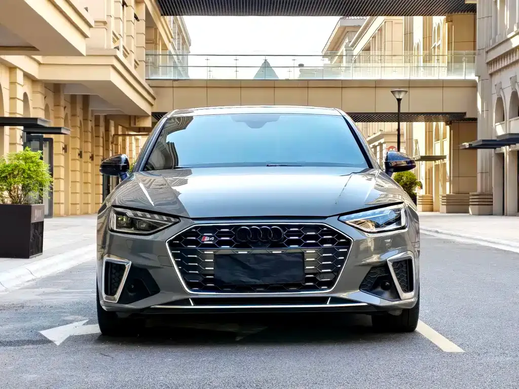 Audi S4 — фото 4