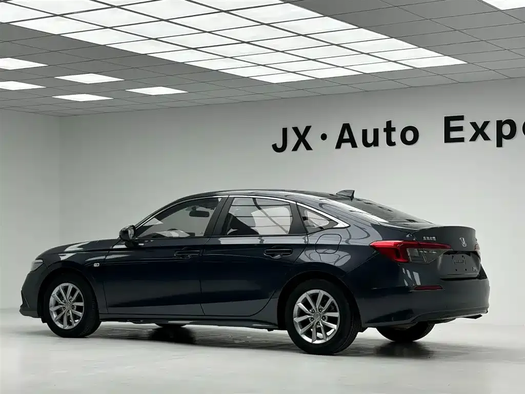 Honda Civic — фото 5