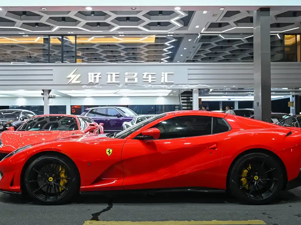 Ferrari 812 — фото 8