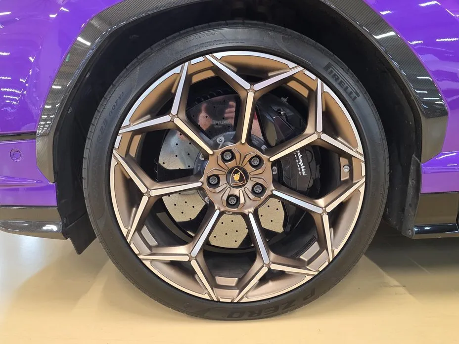 Lamborghini Urus — фото 4