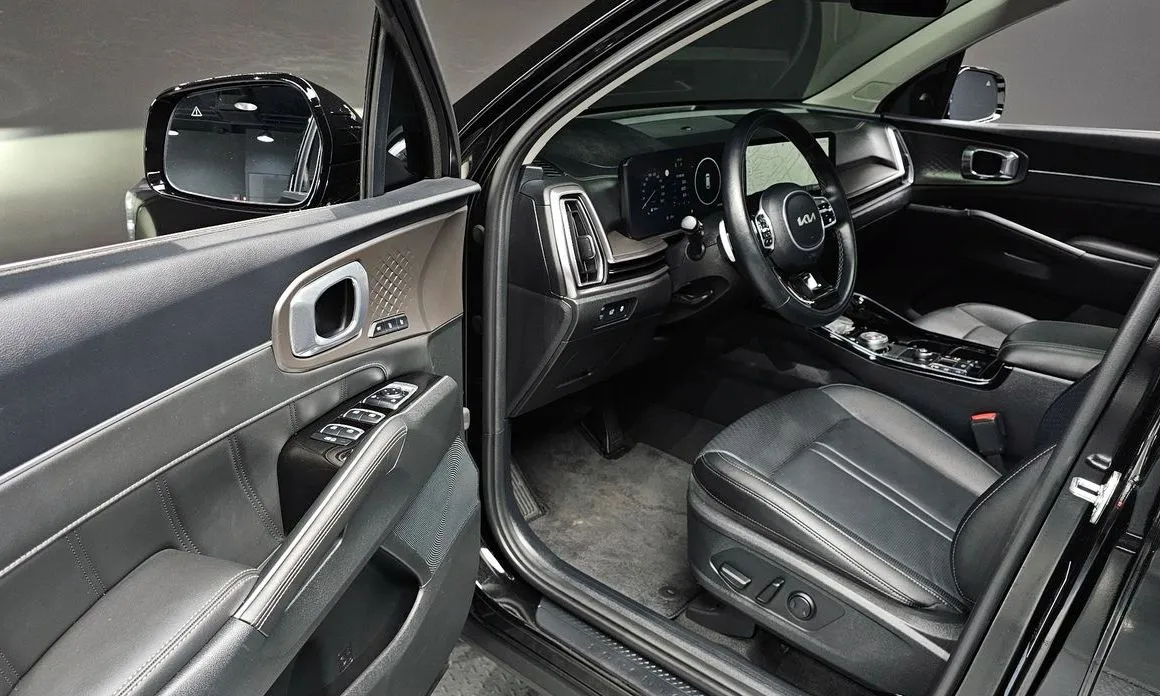 Kia Sorento — фото 6