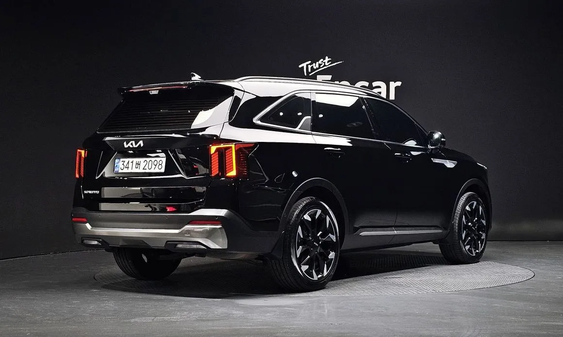 Kia Sorento — фото 4