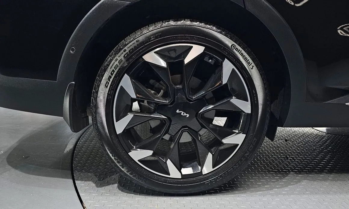Kia Sorento — фото 8