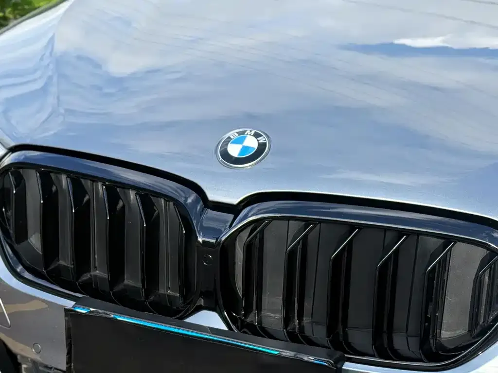 BMW 5 Series (Import) — фото 2