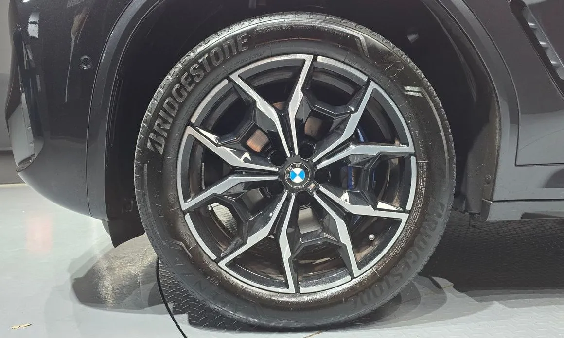 BMW X4 — фото 10