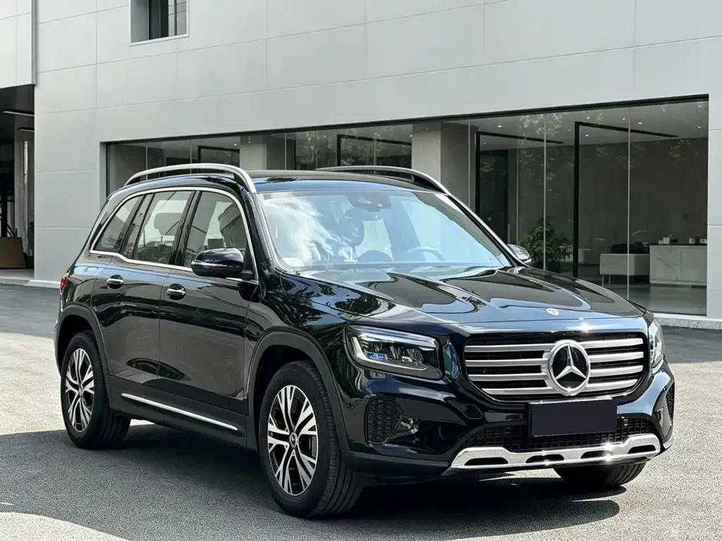 Mercedes-Benz GLB — фото 10