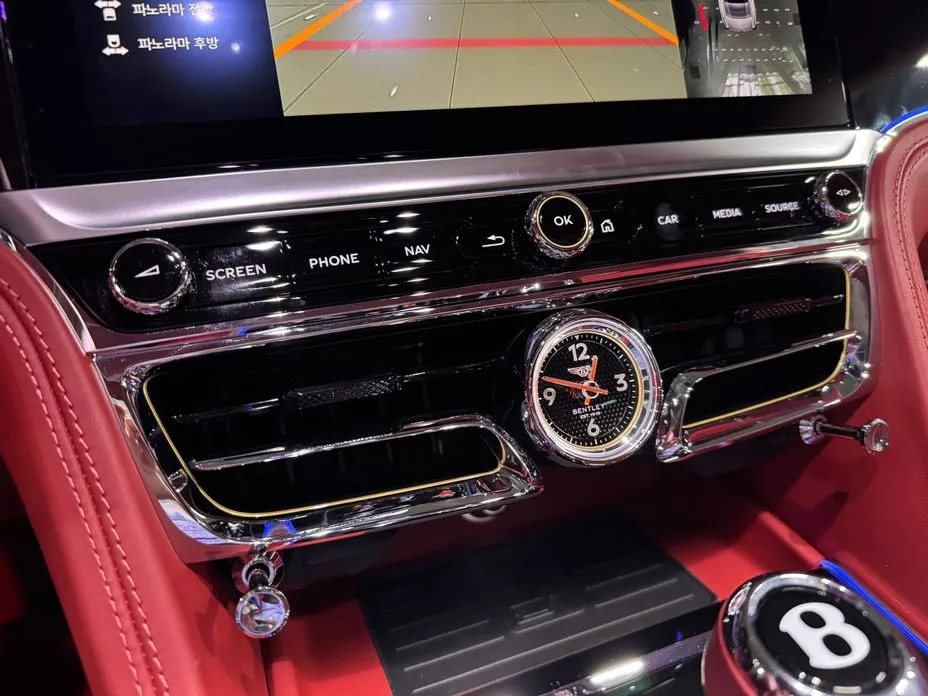 Bentley Flying Spur — фото 3