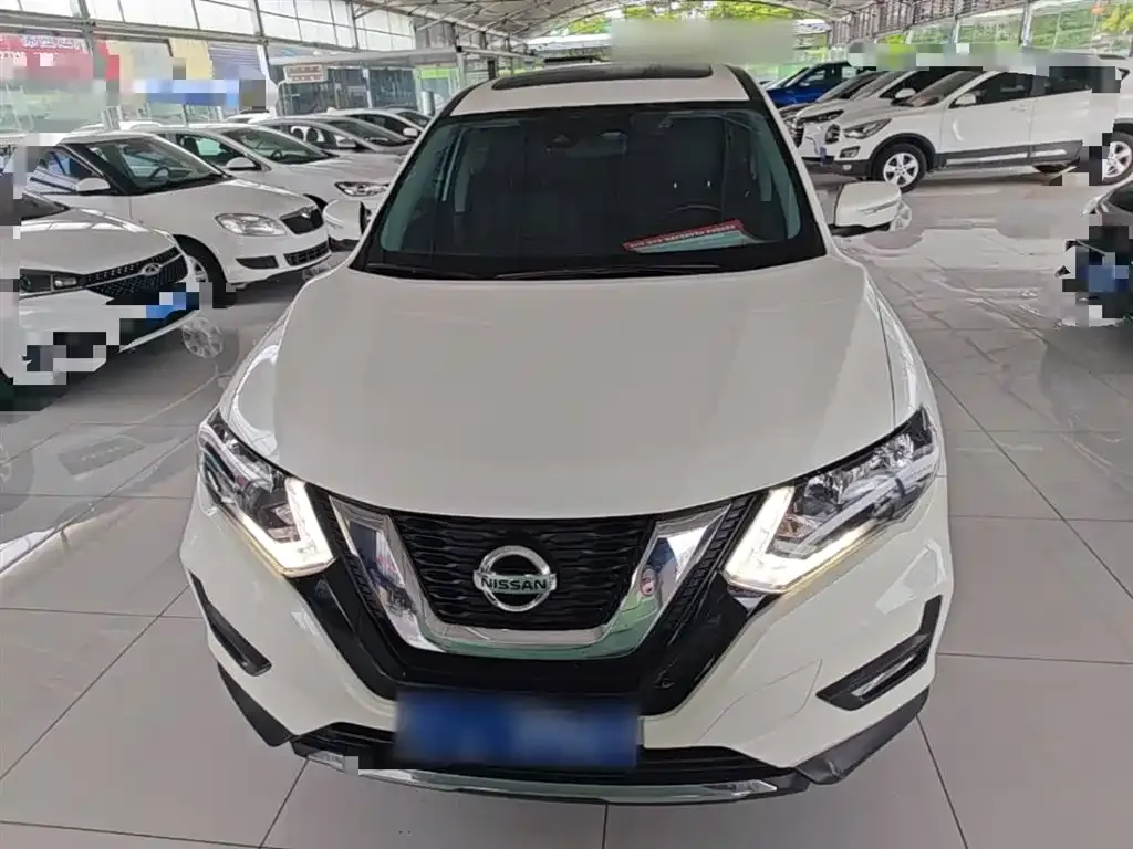 Nissan X-Trail — фото 10