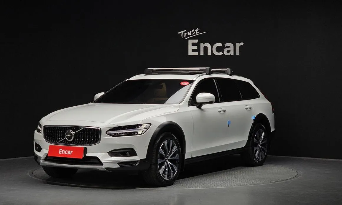 Volvo V90 — фото 1