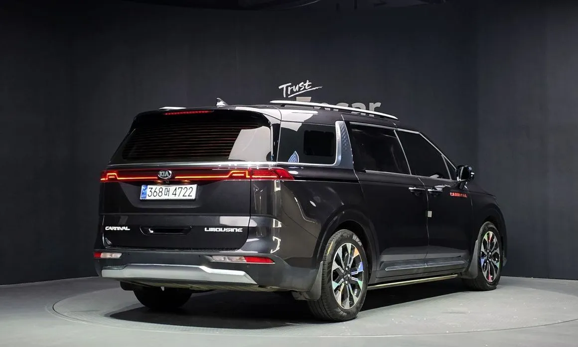 Kia Carnival — фото 2