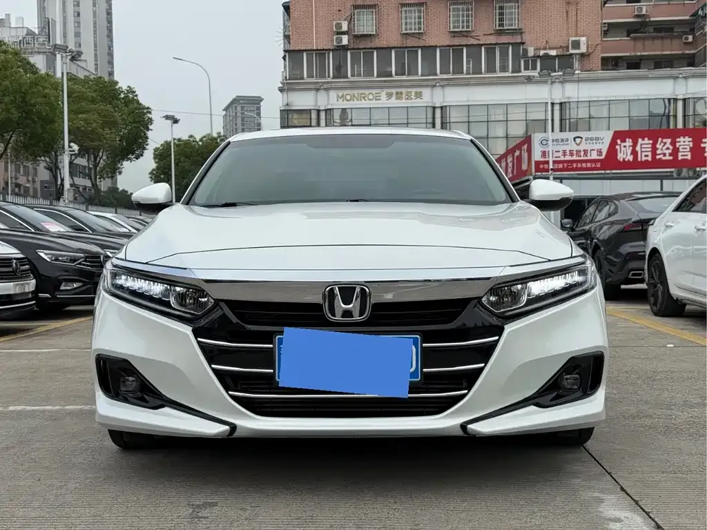 Honda Accord — фото 5