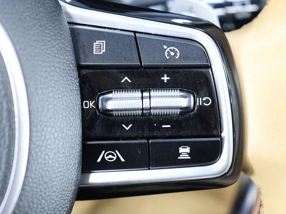 Kia Sorento — фото 4