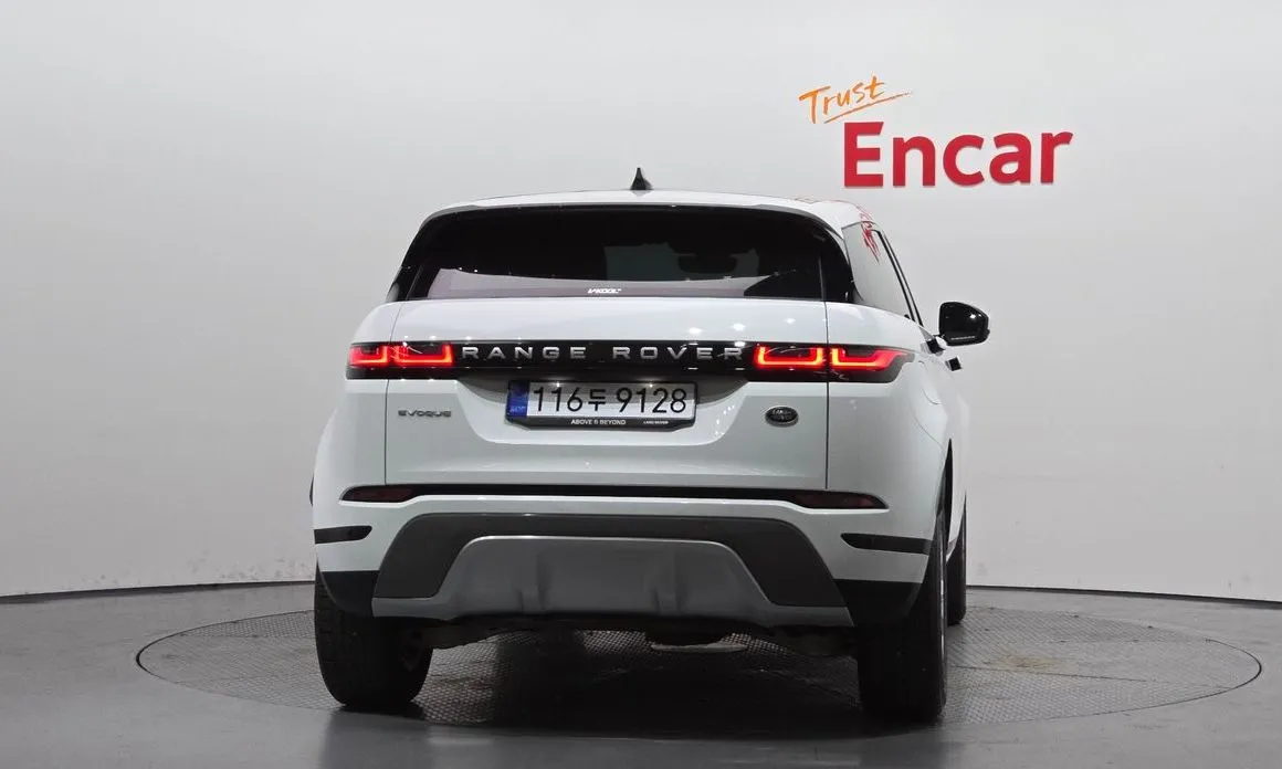 Land Rover Range Rover Evoque — фото 10