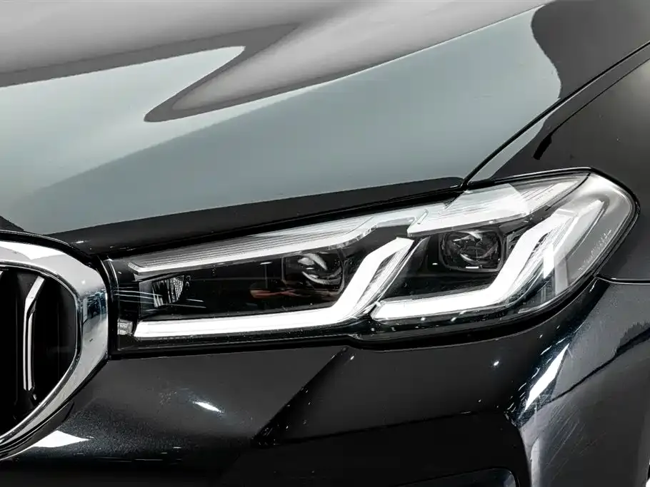 BMW 5 Series New Energy — фото 4