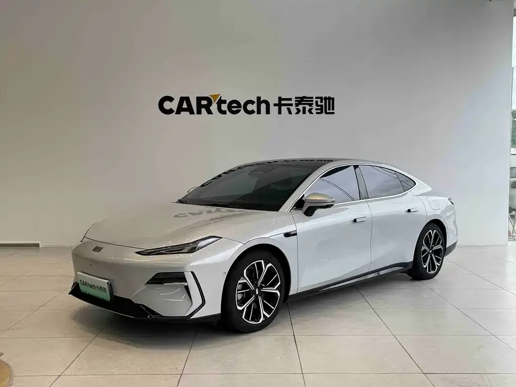 Geely Galaxy E8 — фото 1