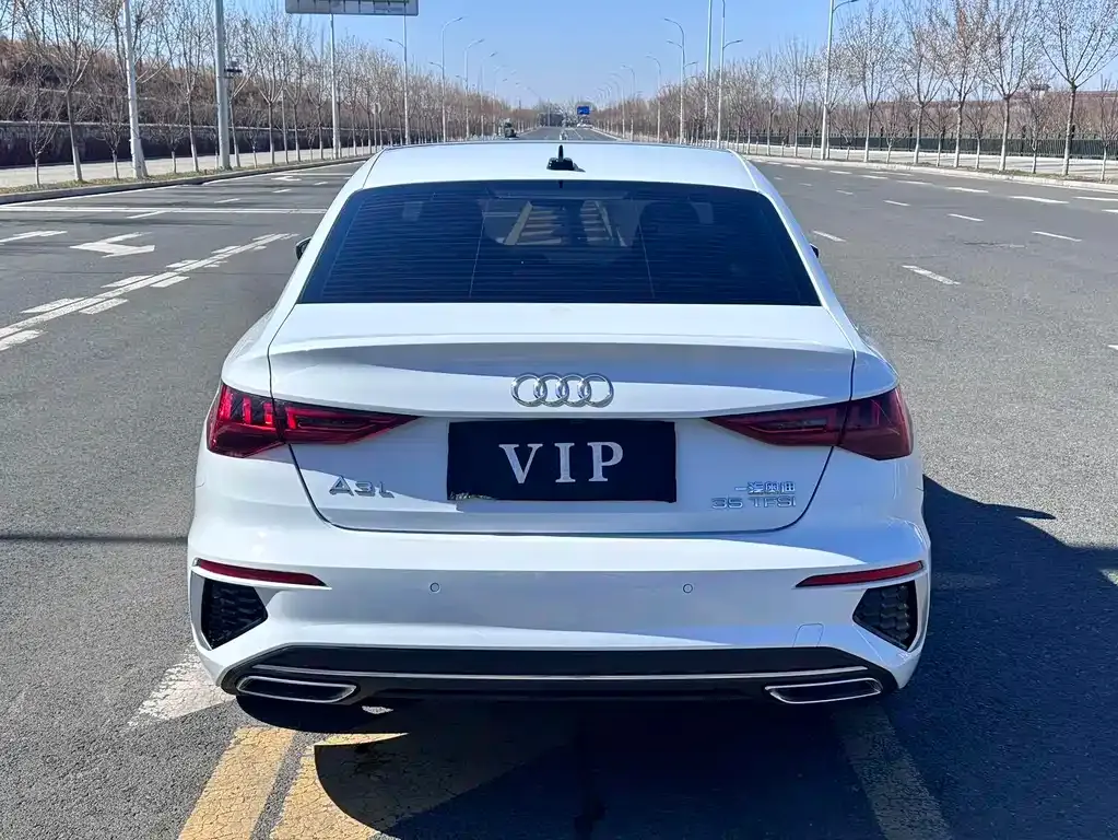Audi A3 — фото 2