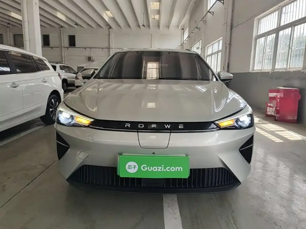 Roewe Ei5 — фото 10