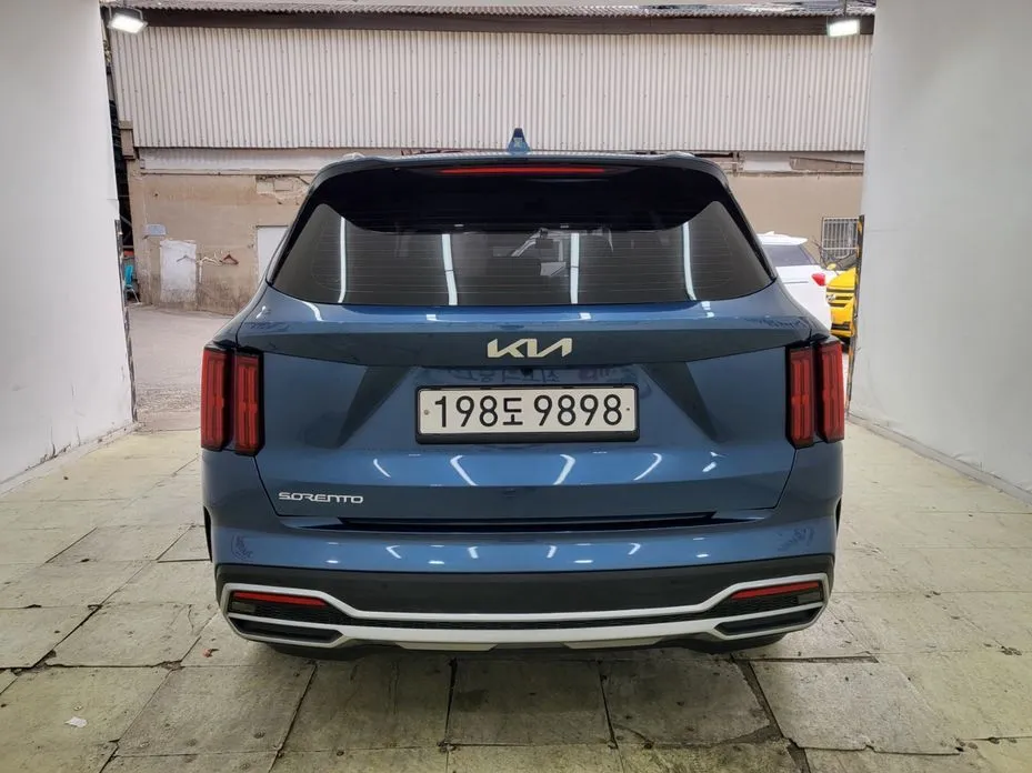 Kia Sorento — фото 6