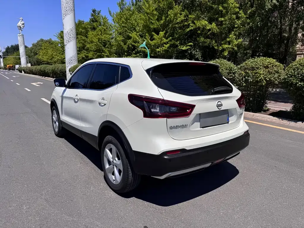 Nissan Qashqai — фото 6