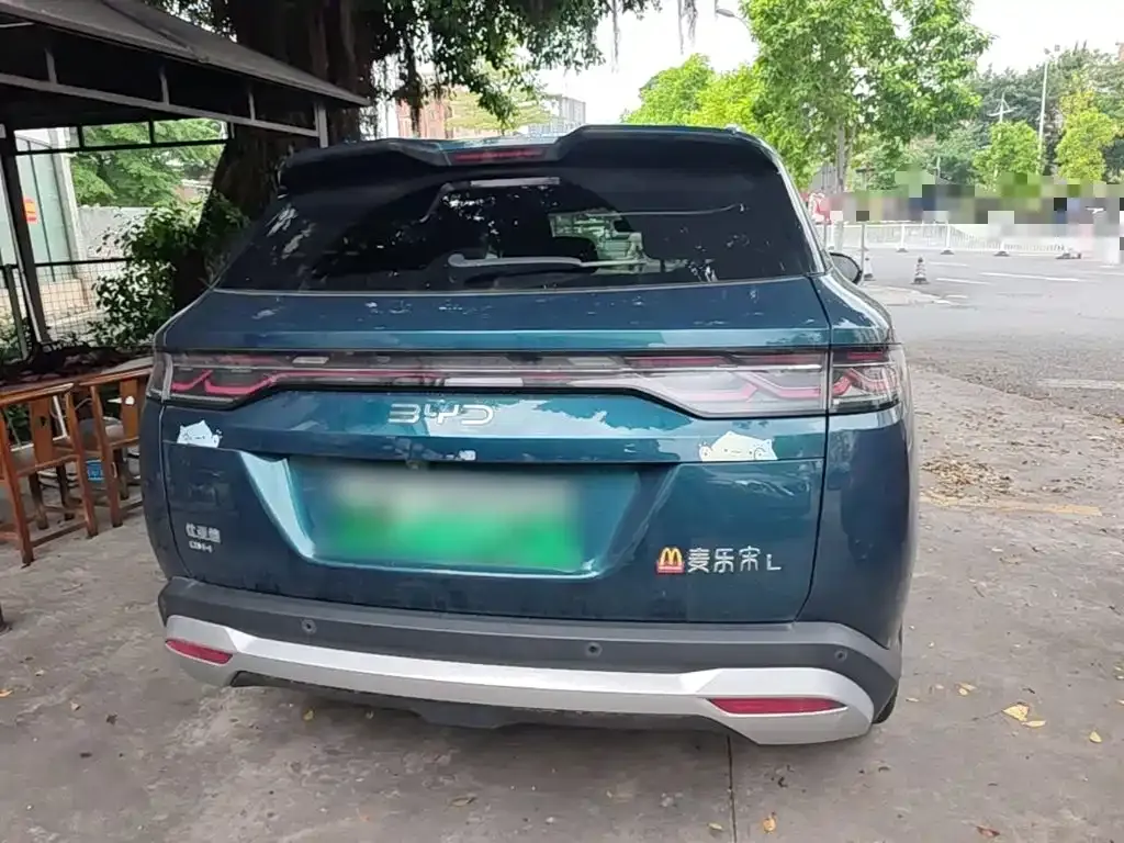 BYD L DM-i — фото 2