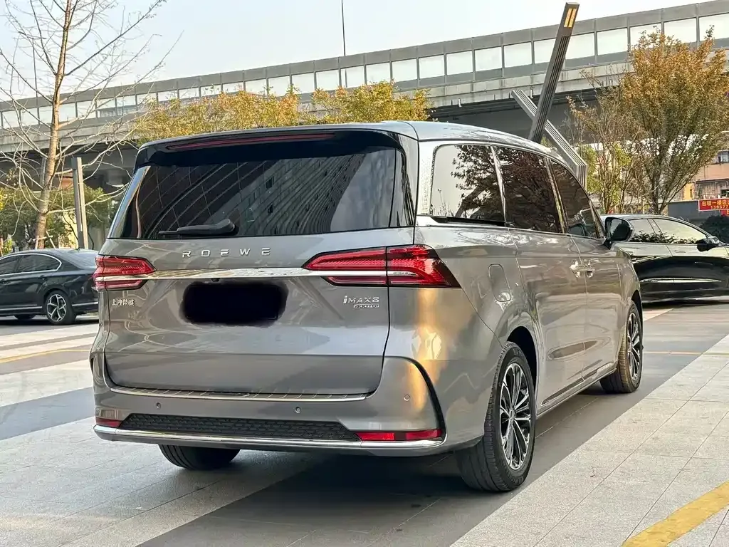 Roewe iMAX8 — фото 9