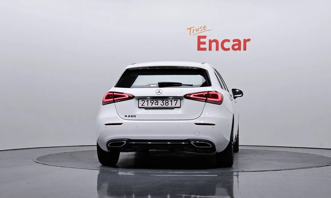 Mercedes-Benz A-Class — фото 10
