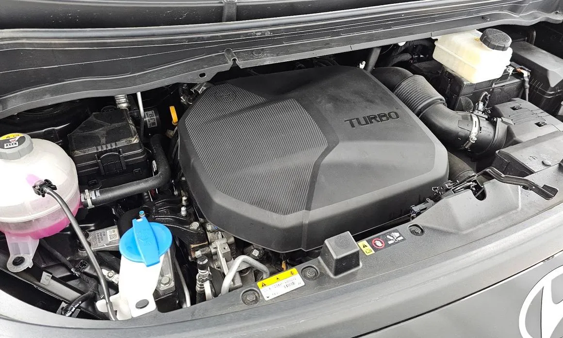 Hyundai Staria — фото 2