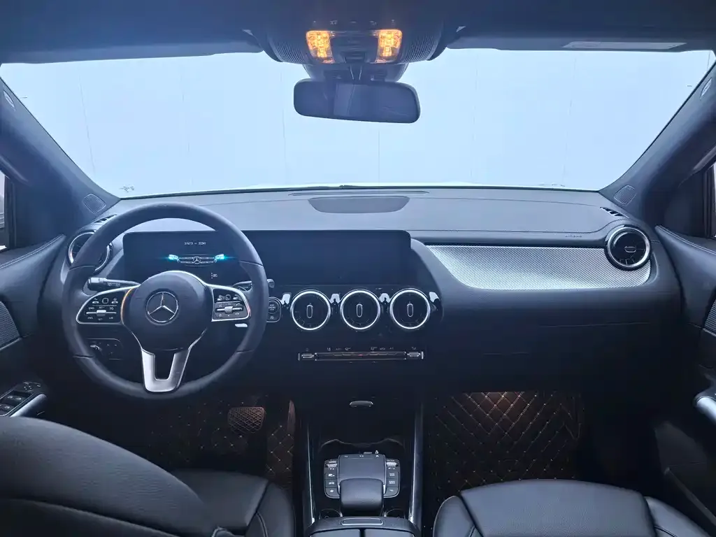 Mercedes-Benz GLA — фото 9