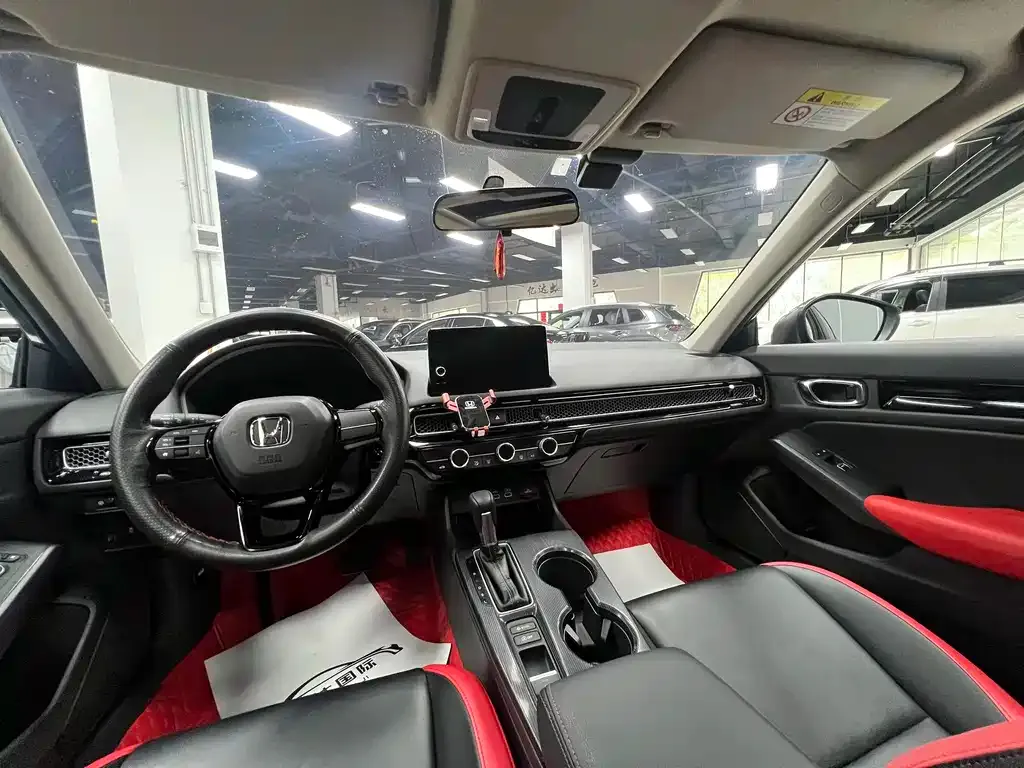 Honda Civic — фото 5